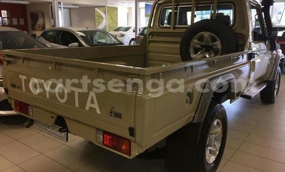 Buy Used Toyota Land Cruiser Brown Car in Import - Dubai in Hhohho Buy Used Toyota Land Cruiser Brown Car in Import - Dubai in Hhohho