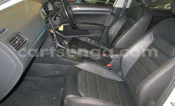 Nunua Ilio tumika Volkswagen Golf GTI White Gari ndani ya Bhunya nchini Manzini Nunua Ilio tumika Volkswagen Golf GTI White Gari ndani ya Bhunya nchini Manzini