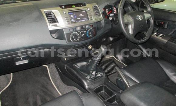 Nunua Ilio tumika Toyota Hilux White Gari ndani ya Bhunya nchini Manzini Nunua Ilio tumika Toyota Hilux White Gari ndani ya Bhunya nchini Manzini