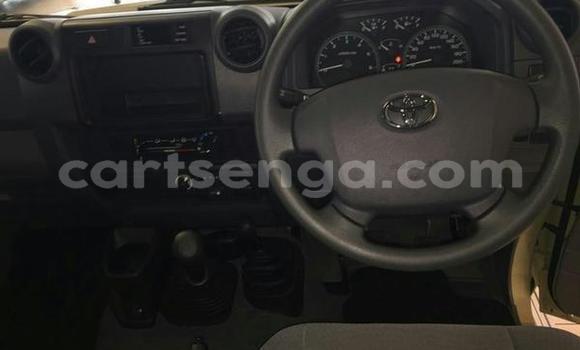 Buy Used Toyota Land Cruiser Brown Car in Import - Dubai in Hhohho Buy Used Toyota Land Cruiser Brown Car in Import - Dubai in Hhohho