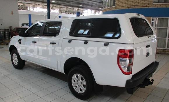 Nunua Ilio tumika Ford Ranger White Gari ndani ya Bhunya nchini Manzini Nunua Ilio tumika Ford Ranger White Gari ndani ya Bhunya nchini Manzini
