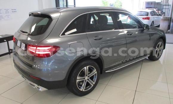 Nunua Ilio tumika Mercedes-Benz CLS250 Silver Gari ndani ya Bhunya nchini Manzini Nunua Ilio tumika Mercedes-Benz CLS250 Silver Gari ndani ya Bhunya nchini Manzini