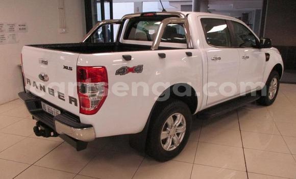 Nunua Ilio tumika Ford Ranger White Gari ndani ya Bhunya nchini Manzini Nunua Ilio tumika Ford Ranger White Gari ndani ya Bhunya nchini Manzini