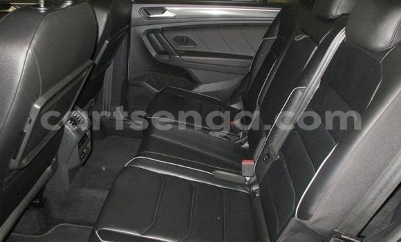 Nunua Ilio tumika Volkswagen Tiguan White Gari ndani ya Bhunya nchini Manzini Nunua Ilio tumika Volkswagen Tiguan White Gari ndani ya Bhunya nchini Manzini