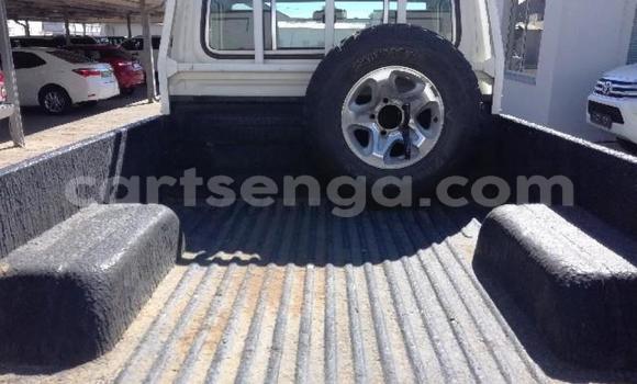 Buy Used Toyota Land Cruiser White Car in Import - Dubai in Hhohho Buy Used Toyota Land Cruiser White Car in Import - Dubai in Hhohho