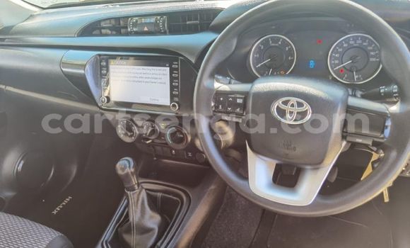 Nunua Ilio tumika Toyota Hilux White Gari ndani ya Mbabane nchini Manzini Nunua Ilio tumika Toyota Hilux White Gari ndani ya Mbabane nchini Manzini