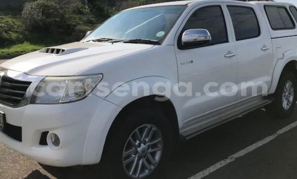 Buy Used Toyota Hilux White Car in Mbabane in Manzini Buy Used Toyota Hilux White Car in Mbabane in Manzini