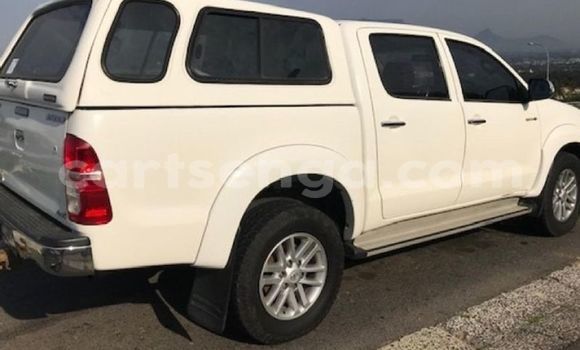 Buy Used Toyota Hilux White Car in Mbabane in Manzini Buy Used Toyota Hilux White Car in Mbabane in Manzini