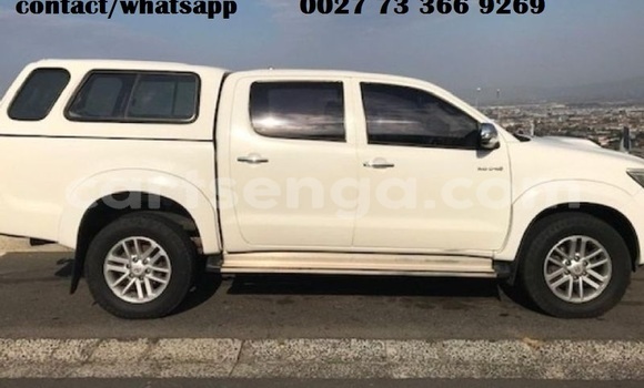 Buy Used Toyota Hilux White Car in Mbabane in Manzini Buy Used Toyota Hilux White Car in Mbabane in Manzini