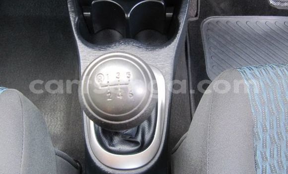 Buy Used Toyota Yaris Silver Car in Bulembu in Hhohho Buy Used Toyota Yaris Silver Car in Bulembu in Hhohho