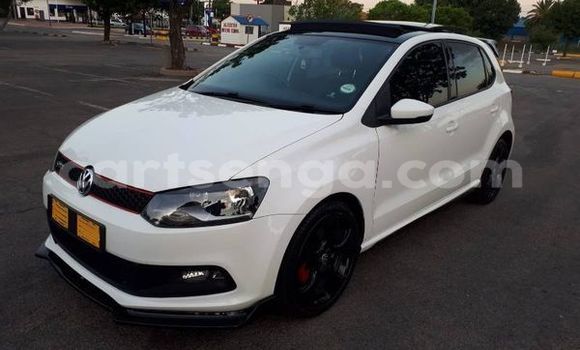 Acheter Occasion Voiture Volkswagen Polo GTI Blanc à Hlatikulu, Shiselweni District Acheter Occasion Voiture Volkswagen Polo GTI Blanc à Hlatikulu, Shiselweni District
