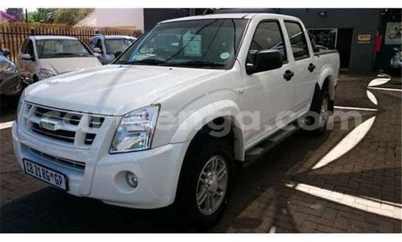 Acheter Occasion Voiture Isuzu KB Blanc à Ezulwini, Hhohho Acheter Occasion Voiture Isuzu KB Blanc à Ezulwini, Hhohho