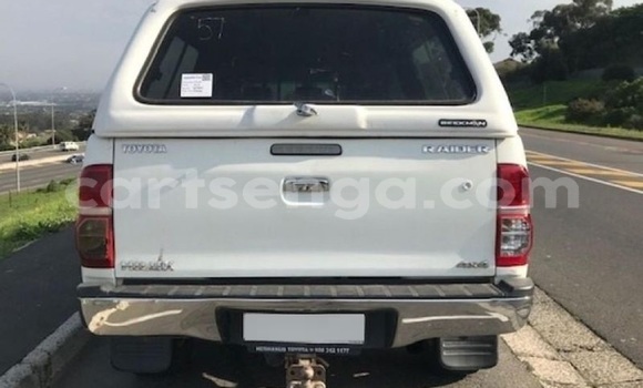 Acheter Occasion Voiture Toyota Hilux Blanc à Mbabane, Manzini Acheter Occasion Voiture Toyota Hilux Blanc à Mbabane, Manzini