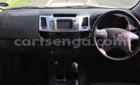 Acheter Occasion Voiture Toyota Hilux Blanc à Mbabane, Manzini Acheter Occasion Voiture Toyota Hilux Blanc à Mbabane, Manzini