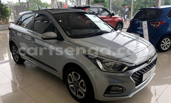 Buy Used Hyundai i20 Silver Car in Ezulwini in Hhohho Buy Used Hyundai i20 Silver Car in Ezulwini in Hhohho