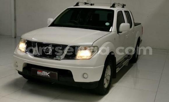 Acheter Occasion Voiture Nissan Navara Blanc à Big Bend, Lubombo District Acheter Occasion Voiture Nissan Navara Blanc à Big Bend, Lubombo District