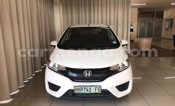 Buy Used Honda Jazz White Car in Hlatikulu in Shiselweni District Buy Used Honda Jazz White Car in Hlatikulu in Shiselweni District