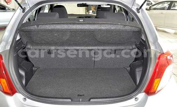 Nunua Ilio tumika Toyota Yaris Silver Gari ndani ya Ezulwini nchini Hhohho Nunua Ilio tumika Toyota Yaris Silver Gari ndani ya Ezulwini nchini Hhohho