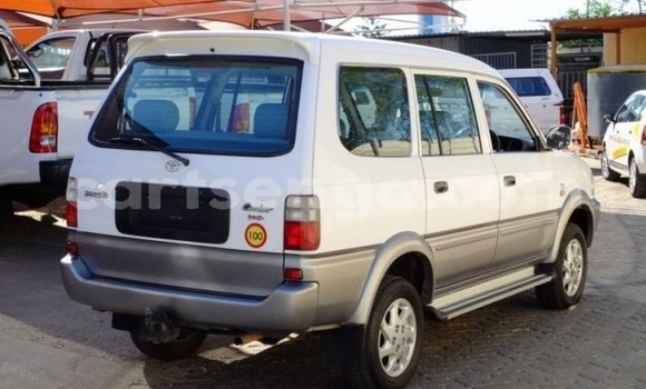 Buy Used Toyota Dyna White Car in Mbabane in Manzini Buy Used Toyota Dyna White Car in Mbabane in Manzini