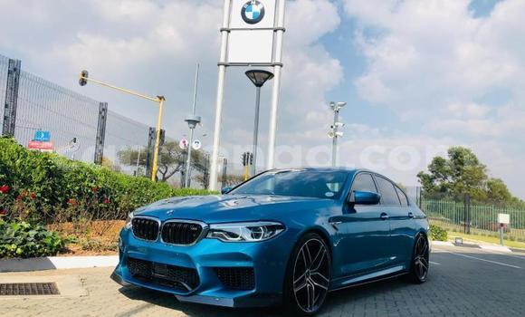 Nunua Ilio tumika BMW M5 Blue Gari ndani ya Mbabane nchini Manzini Nunua Ilio tumika BMW M5 Blue Gari ndani ya Mbabane nchini Manzini