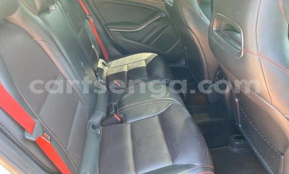 Nunua Ilio tumika Mercedes-Benz C-Classe White Gari ndani ya Manzini nchini Manzini Nunua Ilio tumika Mercedes-Benz C-Classe White Gari ndani ya Manzini nchini Manzini