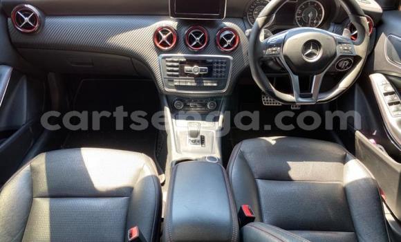 Nunua Ilio tumika Mercedes-Benz C-Classe White Gari ndani ya Manzini nchini Manzini Nunua Ilio tumika Mercedes-Benz C-Classe White Gari ndani ya Manzini nchini Manzini