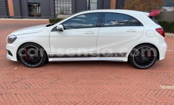 Nunua Ilio tumika Mercedes-Benz C-Classe White Gari ndani ya Manzini nchini Manzini Nunua Ilio tumika Mercedes-Benz C-Classe White Gari ndani ya Manzini nchini Manzini