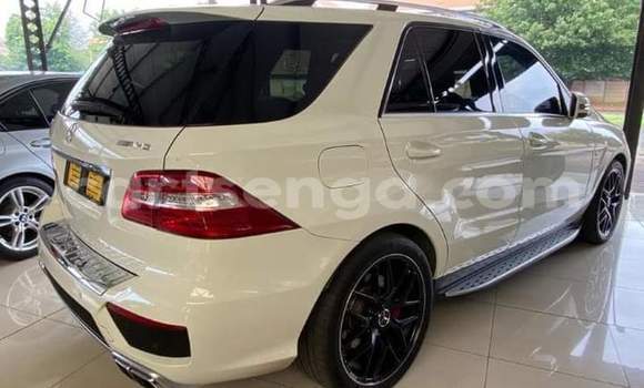 Nunua Ilio tumika Mercedes‒Benz AMG GLC White Gari ndani ya Ezulwini nchini Hhohho Nunua Ilio tumika Mercedes‒Benz AMG GLC White Gari ndani ya Ezulwini nchini Hhohho