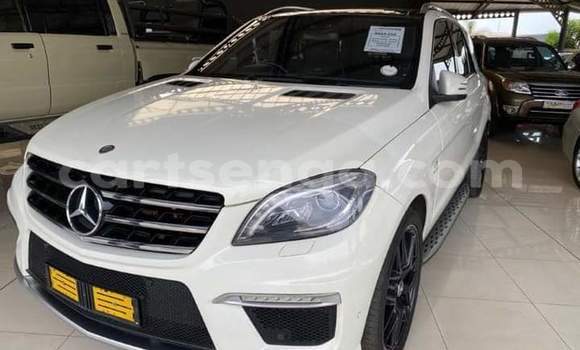 Nunua Ilio tumika Mercedes‒Benz AMG GLC White Gari ndani ya Ezulwini nchini Hhohho Nunua Ilio tumika Mercedes‒Benz AMG GLC White Gari ndani ya Ezulwini nchini Hhohho