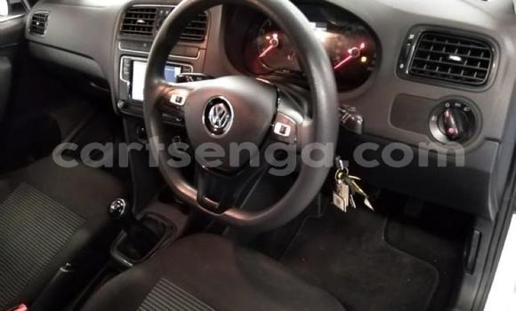 Nunua Ilio tumika Volkswagen Polo Silver Gari ndani ya Bhunya nchini Manzini Nunua Ilio tumika Volkswagen Polo Silver Gari ndani ya Bhunya nchini Manzini