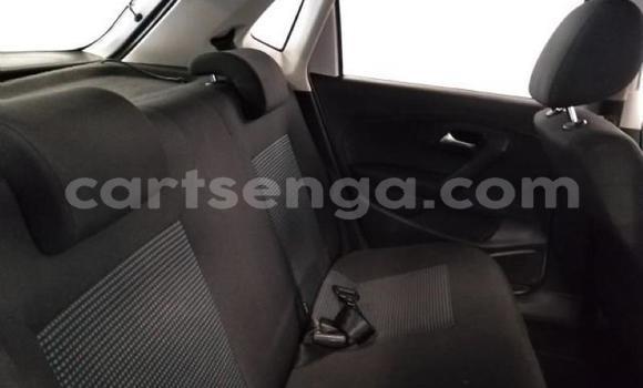 Nunua Ilio tumika Volkswagen Polo Silver Gari ndani ya Bhunya nchini Manzini Nunua Ilio tumika Volkswagen Polo Silver Gari ndani ya Bhunya nchini Manzini