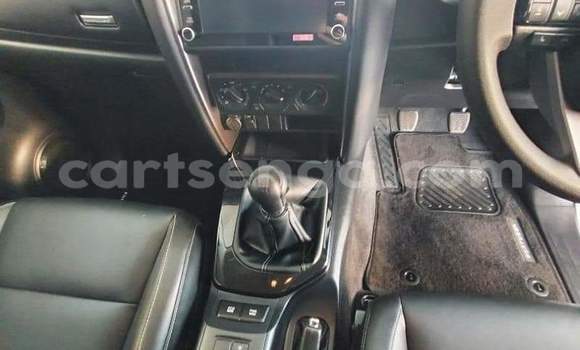 Nunua Ilio tumika Toyota Fortuner White Gari ndani ya Ezulwini nchini Hhohho Nunua Ilio tumika Toyota Fortuner White Gari ndani ya Ezulwini nchini Hhohho