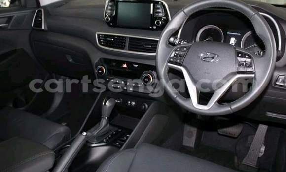 Nunua Ilio tumika Hyundai Tucson Red Gari ndani ya Ezulwini nchini Hhohho Nunua Ilio tumika Hyundai Tucson Red Gari ndani ya Ezulwini nchini Hhohho