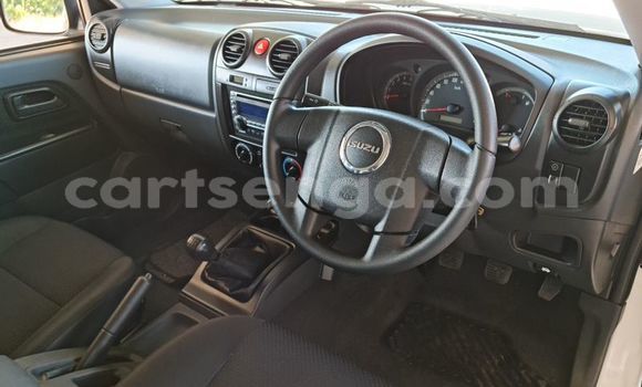 Buy Used Isuzu KB White Car in Mbabane in Manzini Buy Used Isuzu KB White Car in Mbabane in Manzini