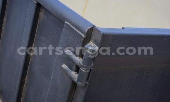 Nunua Ilio tumika Isuzu Bighorn White Lori ndani ya Ezulwini nchini Hhohho Nunua Ilio tumika Isuzu Bighorn White Lori ndani ya Ezulwini nchini Hhohho