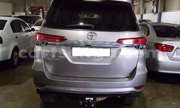 Acheter Occasion Voiture Toyota Fortuner Gris à Ezulwini, Hhohho Acheter Occasion Voiture Toyota Fortuner Gris à Ezulwini, Hhohho