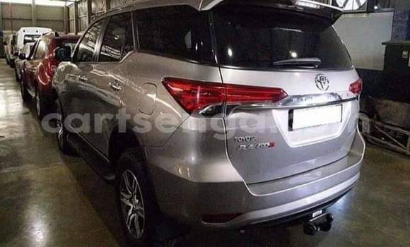 Acheter Occasion Voiture Toyota Fortuner Gris à Ezulwini, Hhohho Acheter Occasion Voiture Toyota Fortuner Gris à Ezulwini, Hhohho