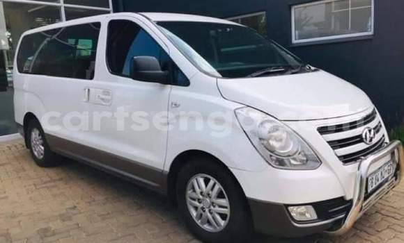 Acheter Occasion Voiture Hyundai H1 Blanc à Ezulwini, Hhohho Acheter Occasion Voiture Hyundai H1 Blanc à Ezulwini, Hhohho