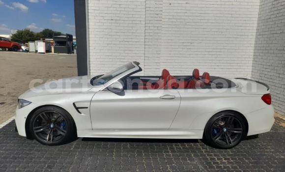 Nunua Ilio tumika BMW M4 Silver Gari ndani ya Ezulwini nchini Hhohho Nunua Ilio tumika BMW M4 Silver Gari ndani ya Ezulwini nchini Hhohho