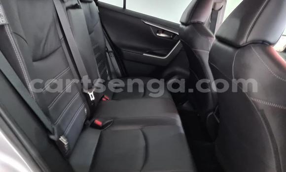 Nunua Ilio tumika Toyota RAV4 Beige Gari ndani ya Ezulwini nchini Hhohho Nunua Ilio tumika Toyota RAV4 Beige Gari ndani ya Ezulwini nchini Hhohho
