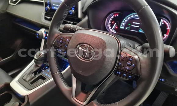 Nunua Ilio tumika Toyota RAV4 Beige Gari ndani ya Ezulwini nchini Hhohho Nunua Ilio tumika Toyota RAV4 Beige Gari ndani ya Ezulwini nchini Hhohho