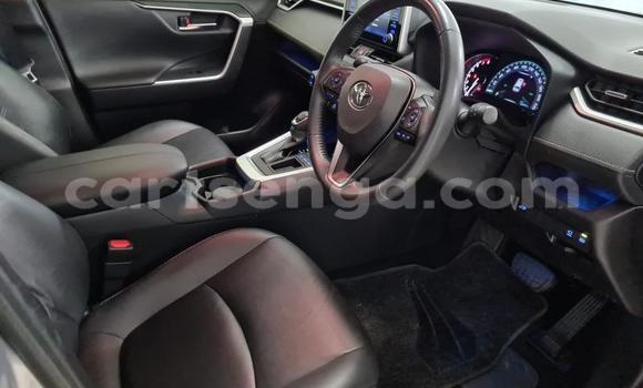 Nunua Ilio tumika Toyota RAV4 Beige Gari ndani ya Ezulwini nchini Hhohho Nunua Ilio tumika Toyota RAV4 Beige Gari ndani ya Ezulwini nchini Hhohho