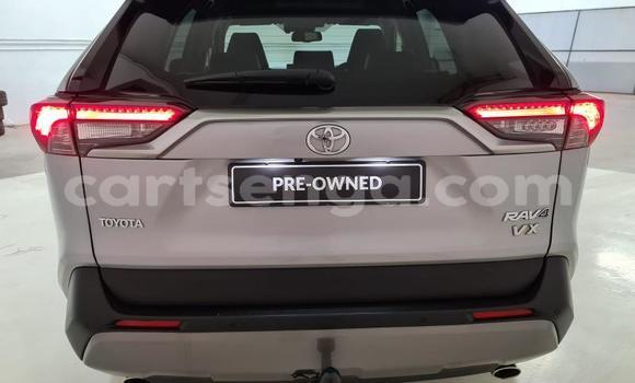 Nunua Ilio tumika Toyota RAV4 Beige Gari ndani ya Ezulwini nchini Hhohho Nunua Ilio tumika Toyota RAV4 Beige Gari ndani ya Ezulwini nchini Hhohho