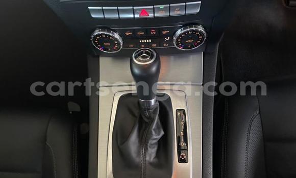 Nunua Ilio tumika Mercedes-Benz C180 coupe Silver Gari ndani ya Ezulwini nchini Hhohho Nunua Ilio tumika Mercedes-Benz C180 coupe Silver Gari ndani ya Ezulwini nchini Hhohho