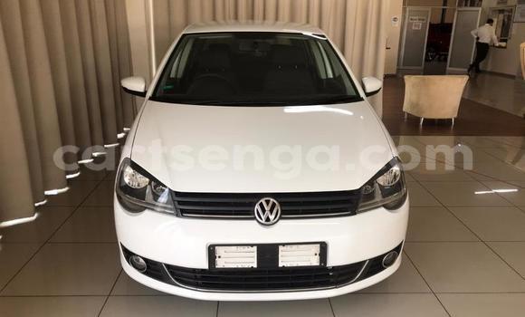 Acheter Occasion Voiture Volkswagen Polo Blanc à Hlatikulu, Shiselweni District Acheter Occasion Voiture Volkswagen Polo Blanc à Hlatikulu, Shiselweni District