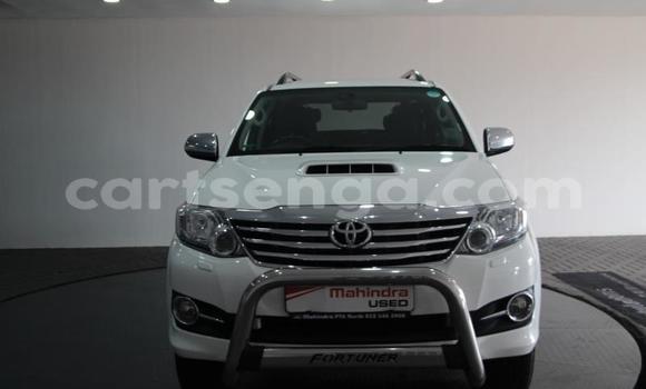 Acheter Occasion Voiture Toyota Fortuner Blanc à Ezulwini, Hhohho Acheter Occasion Voiture Toyota Fortuner Blanc à Ezulwini, Hhohho