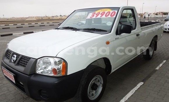 Buy Used Nissan NP 300 White Car in Ezulwini in Hhohho Buy Used Nissan NP 300 White Car in Ezulwini in Hhohho