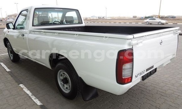 Buy Used Nissan NP 300 White Car in Ezulwini in Hhohho Buy Used Nissan NP 300 White Car in Ezulwini in Hhohho