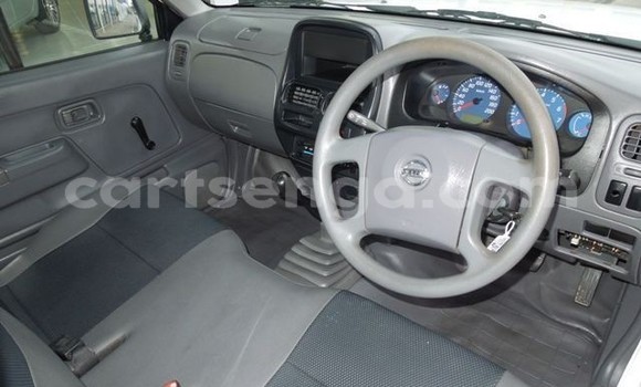 Buy Used Nissan NP 300 White Car in Ezulwini in Hhohho Buy Used Nissan NP 300 White Car in Ezulwini in Hhohho