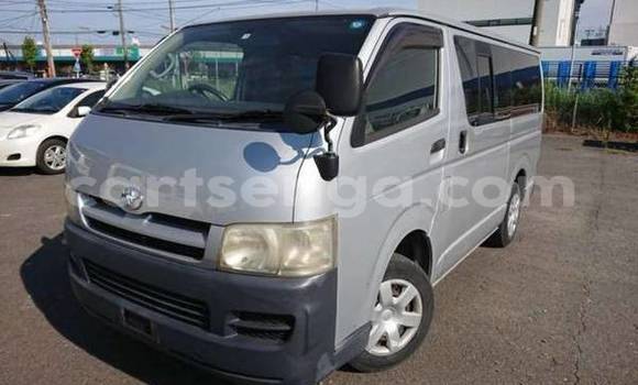 Buy Used Toyota Hiace Silver Car in Ezulwini in Hhohho Buy Used Toyota Hiace Silver Car in Ezulwini in Hhohho